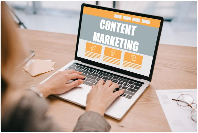 Ilustracja: Content marketing w sklepie internetowym, jakie oferuje korzyści?
