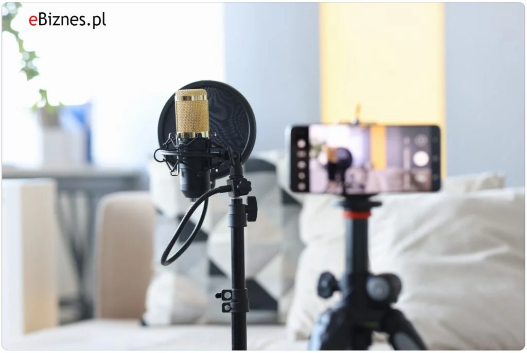Ilustracja: Sprzęt wideo i audio służący do tworzenia profesjonalnych filmów online.